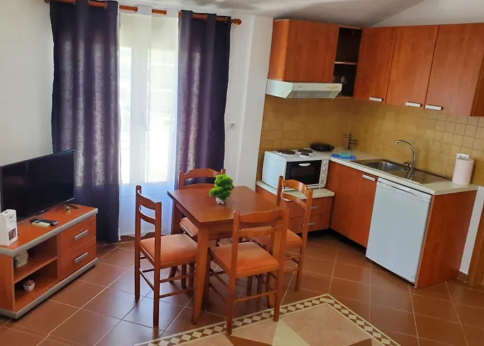 Ξενοδοχείο με διαμερίσματα Summer Gate Σαράντα