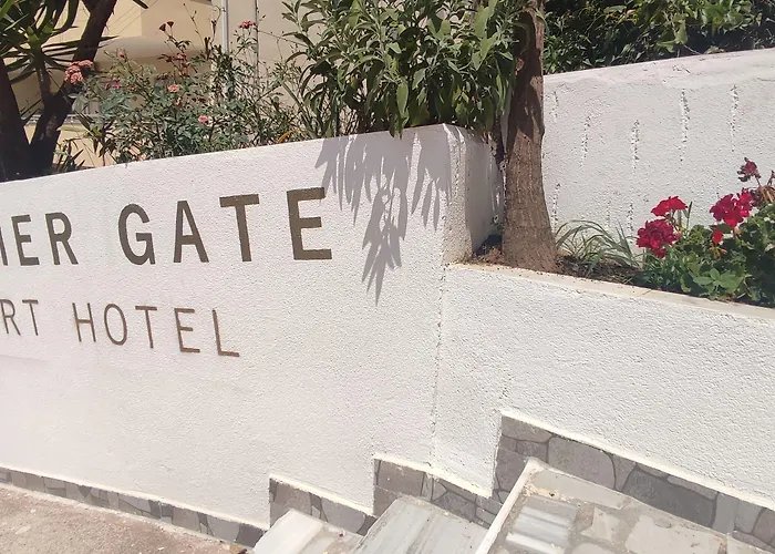 Summer Gate Σαράντα