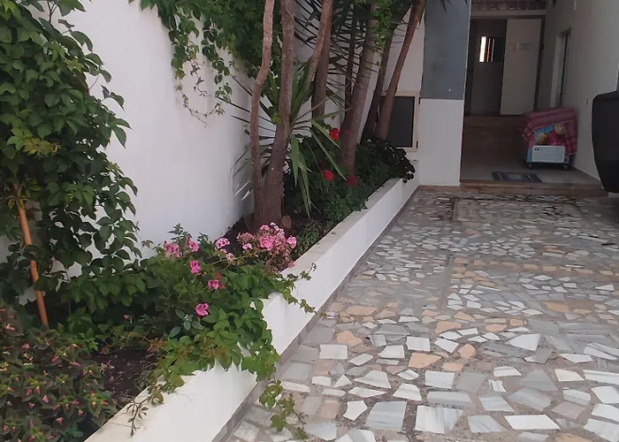 Ξενοδοχείο με διαμερίσματα Summer Gate Σαράντα