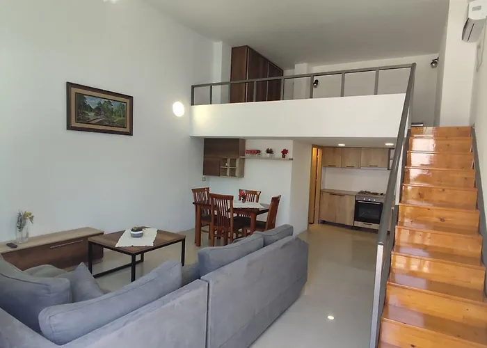 Ξενοδοχείο με διαμερίσματα Summer Gate Σαράντα