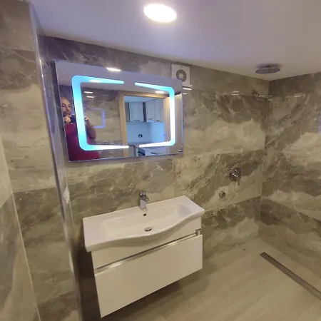 Summer Gate Sarandë